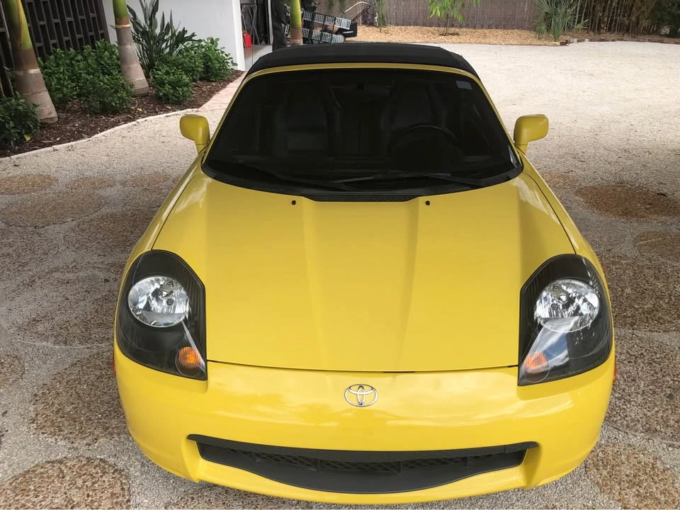 2002 Toyota MR2 Spyder/MR-S - Image 2 of 9
