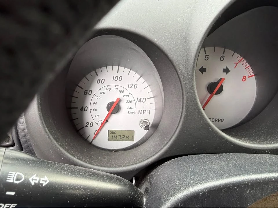 2002 Toyota MR2 Spyder/MR-S - Image 7 of 7