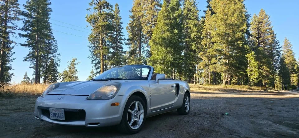 2002 Toyota MR2 Spyder/MR-S - Image 8 of 9