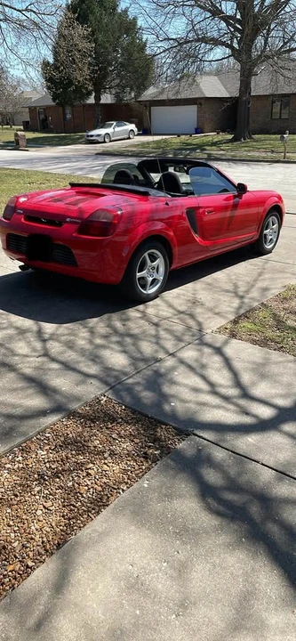 2002 Toyota MR2 Spyder/MR-S - Image 14 of 15