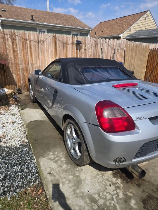 2002 Toyota MR2 Spyder/MR-S - Image 3 of 4