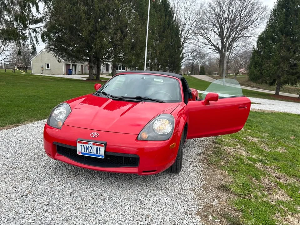 2002 Toyota MR2 Spyder/MR-S - Image 6 of 13