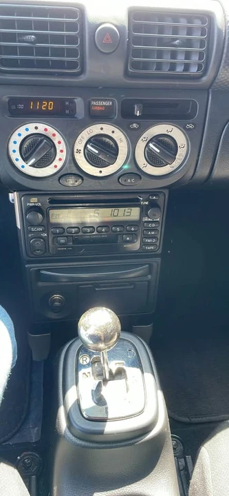 2002 Toyota MR2 Spyder/MR-S - Image 8 of 15