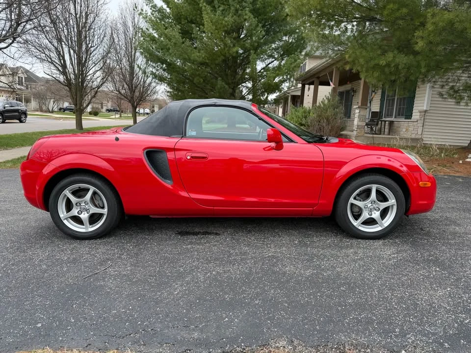 2002 Toyota MR2 Spyder/MR-S - Image 4 of 13