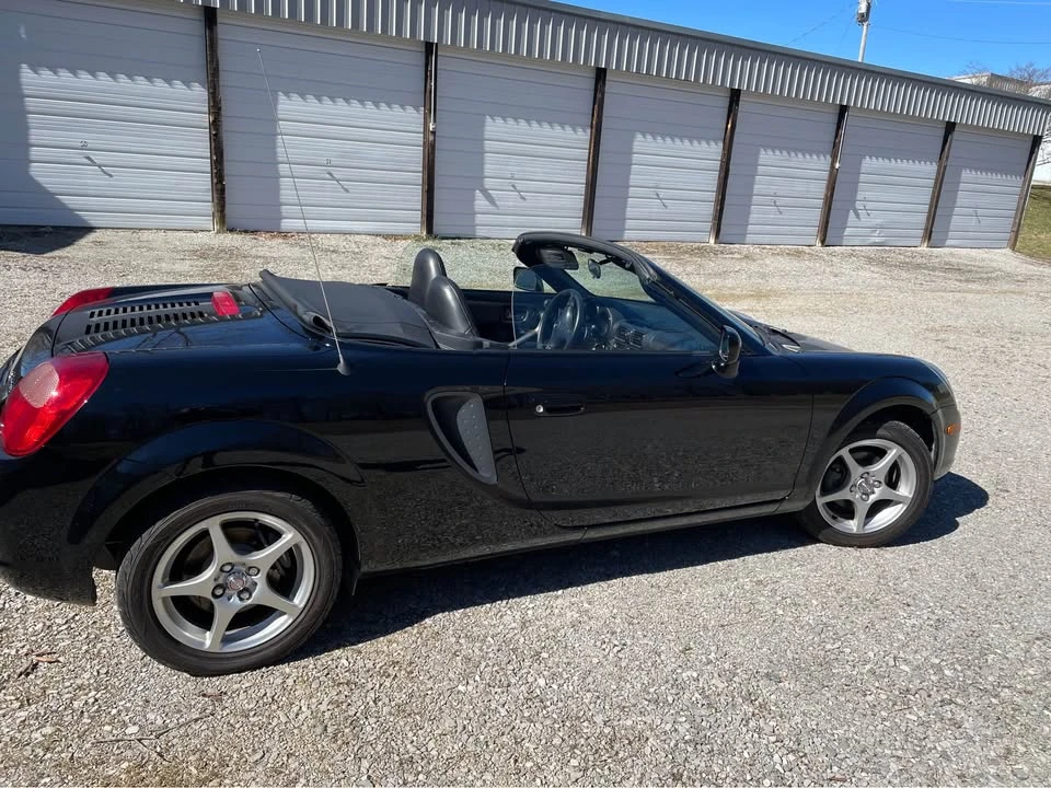 2002 Toyota MR2 Spyder/MR-S - Image 3 of 8