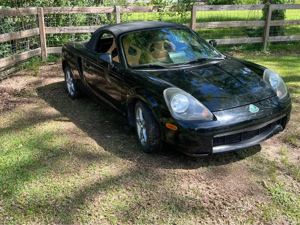 2002 Toyota MR2 Spyder/MR-S - Image 2 of 9
