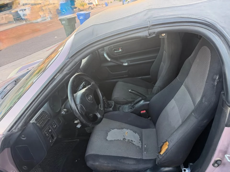 2002 Toyota MR2 Spyder/MR-S - Image 7 of 10
