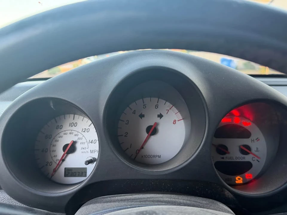 2002 Toyota MR2 Spyder/MR-S - Image 5 of 10