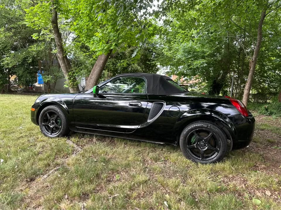 2002 Toyota MR2 Spyder/MR-S - Image 8 of 16
