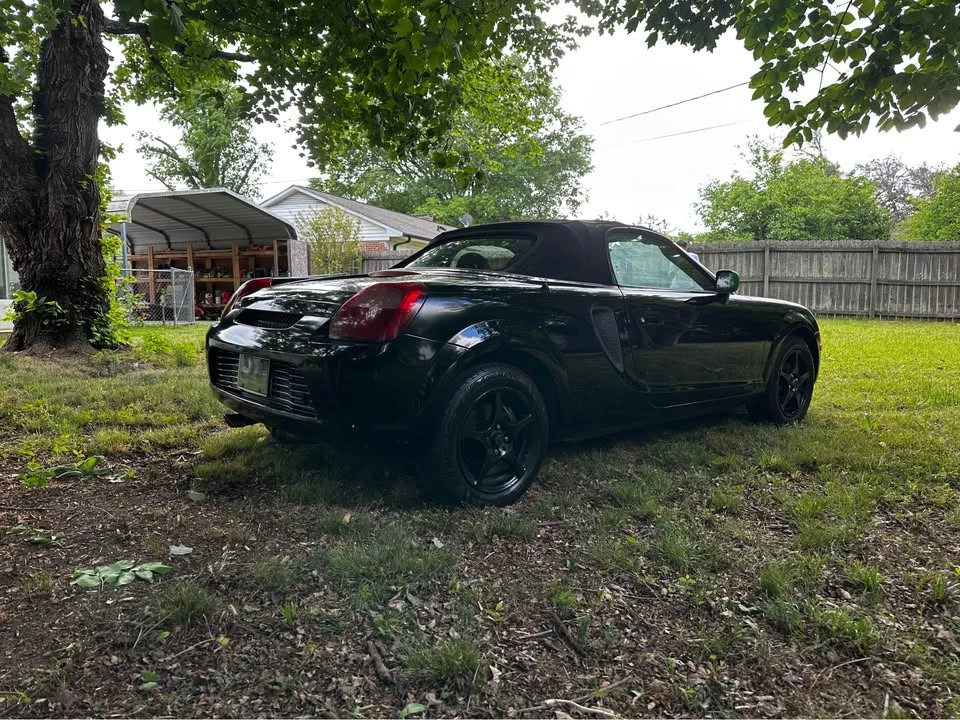 2002 Toyota MR2 Spyder/MR-S - Image 11 of 16
