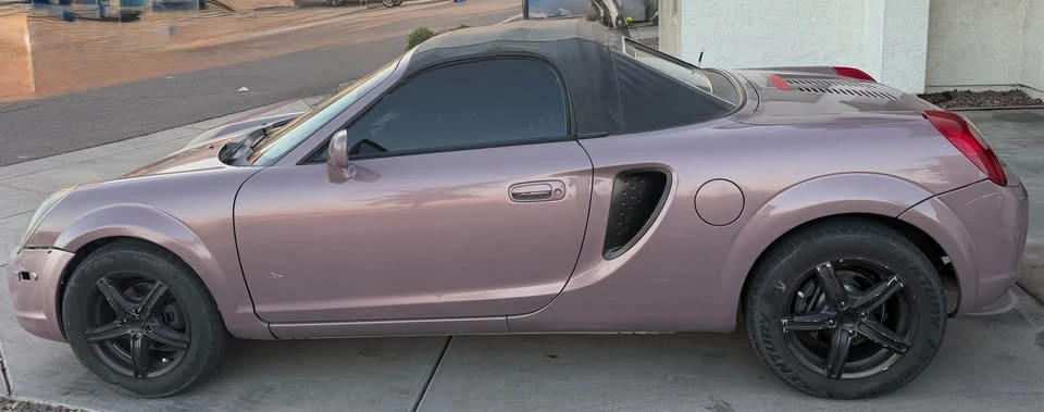 2002 Toyota MR2 Spyder/MR-S - Image 3 of 8