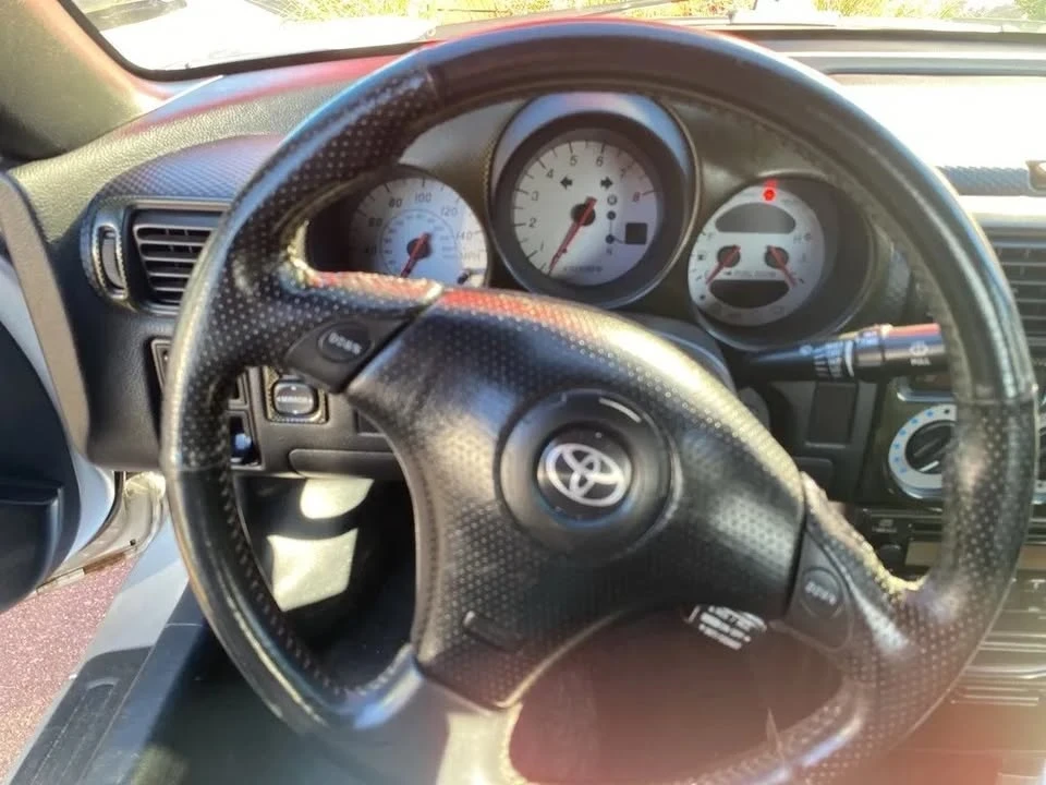 2002 Toyota MR2 Spyder/MR-S - Image 11 of 11
