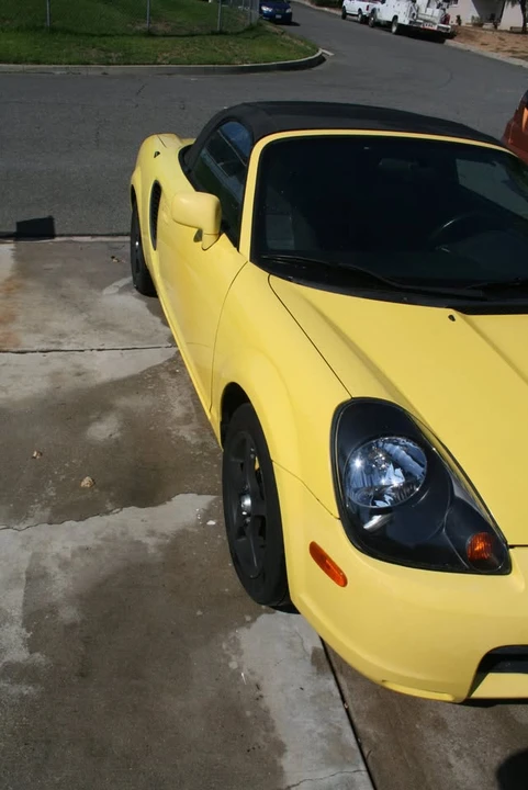 2002 Toyota MR2 Spyder/MR-S - Image 11 of 19