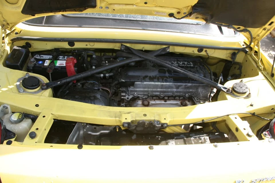 2002 Toyota MR2 Spyder/MR-S - Image 2 of 19