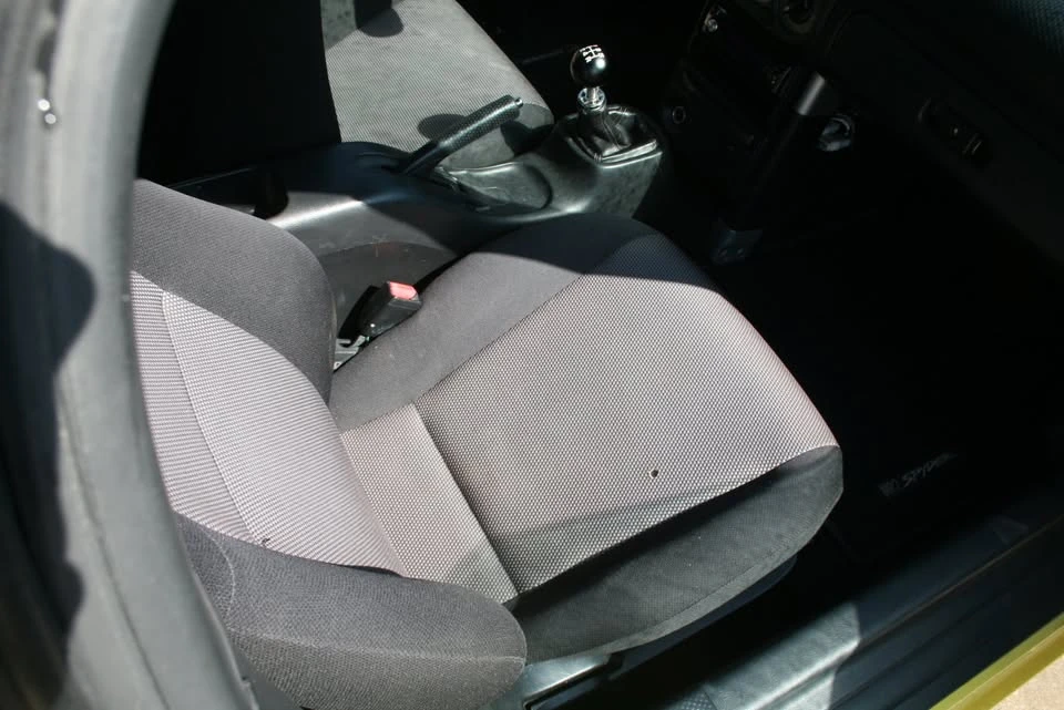 2002 Toyota MR2 Spyder/MR-S - Image 4 of 19