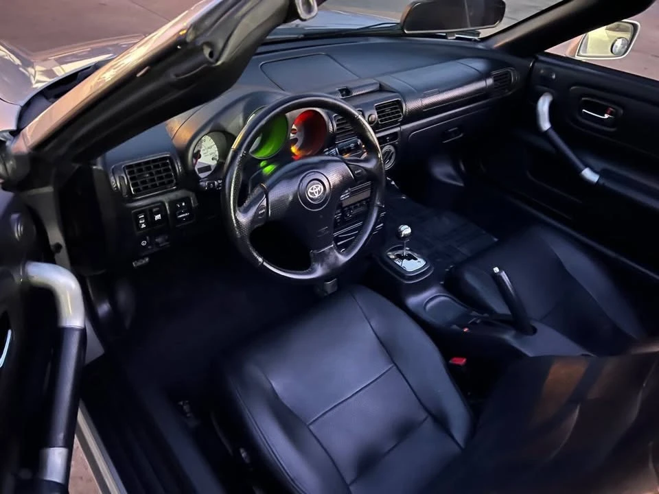 2002 Toyota MR2 Spyder/MR-S - Image 12 of 18