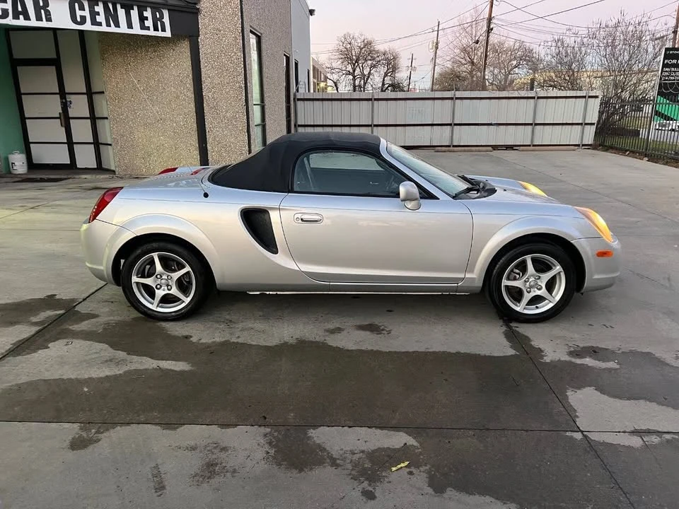 2002 Toyota MR2 Spyder/MR-S - Image 4 of 18