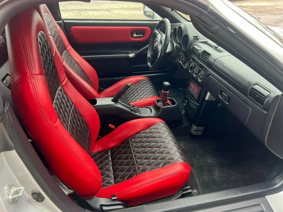 2002 Toyota MR2 Spyder/MR-S - Image 11 of 19