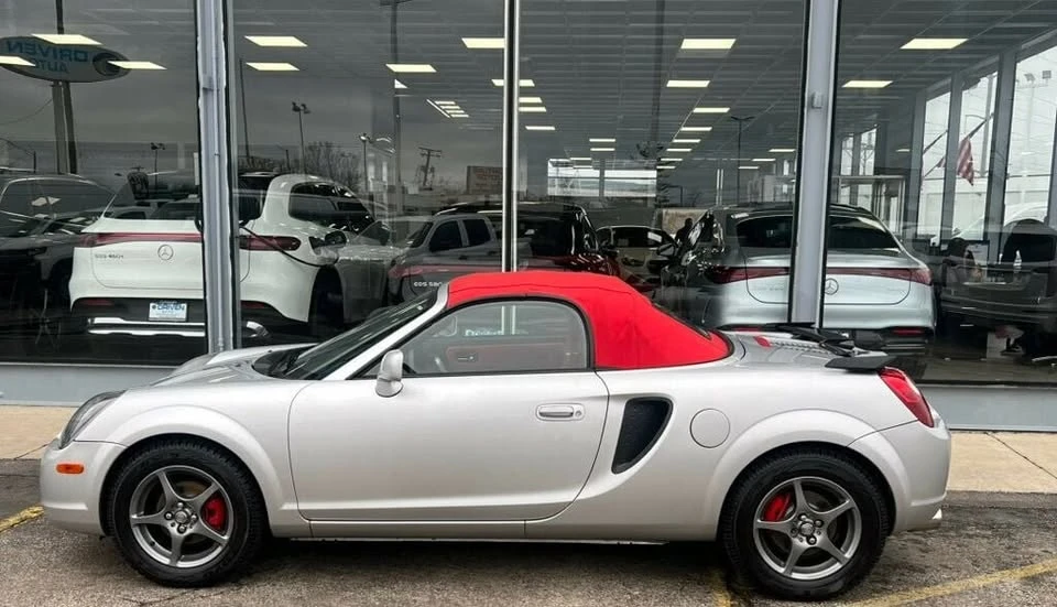 2002 Toyota MR2 Spyder/MR-S - Image 2 of 19