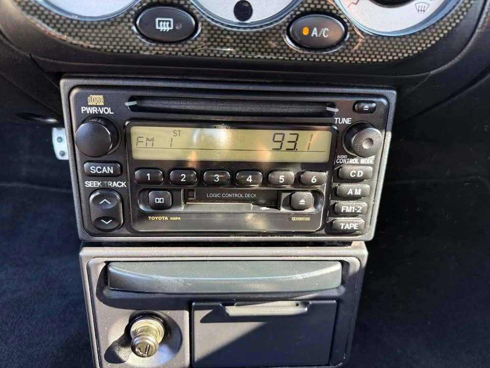 2002 Toyota MR2 Spyder/MR-S - Image 18 of 20