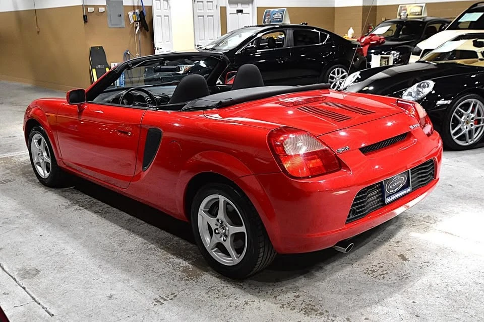 2002 Toyota MR2 Spyder/MR-S - Image 17 of 20