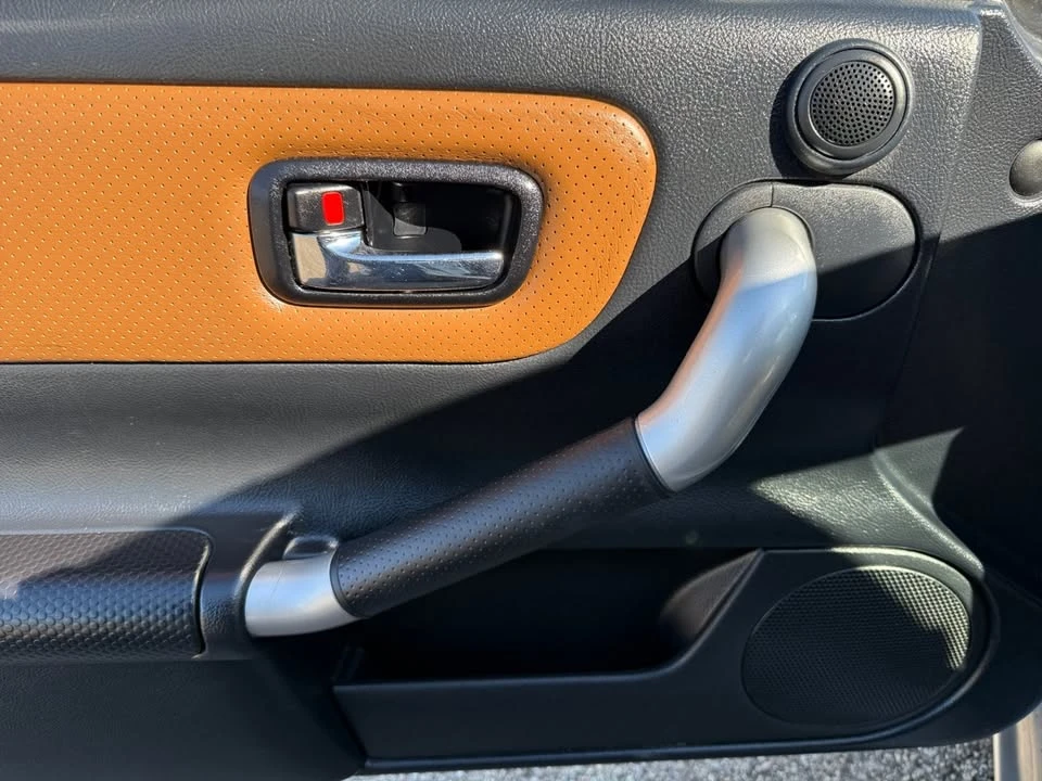 2002 Toyota MR2 Spyder/MR-S - Image 10 of 20