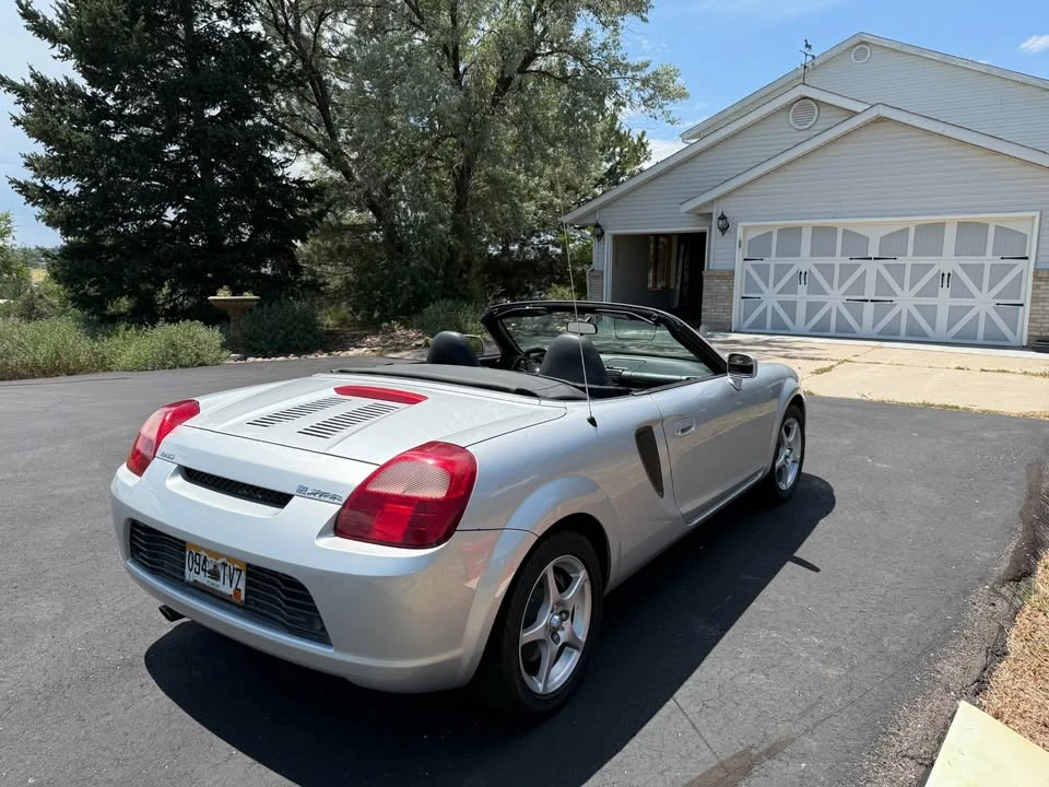 2002 Toyota MR2 Spyder/MR-S - Image 7 of 7
