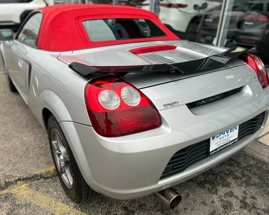 2002 Toyota MR2 Spyder/MR-S - Image 18 of 20
