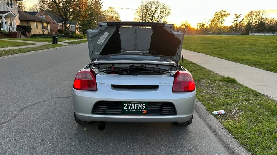 2002 Toyota MR2 Spyder/MR-S - Image 13 of 20