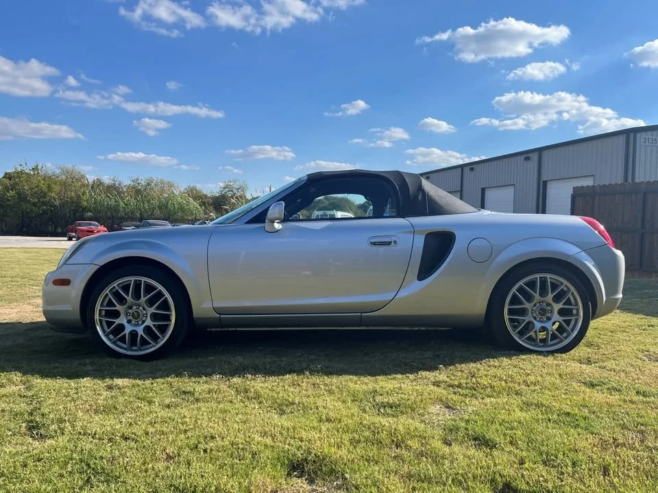 2002 Toyota MR2 Spyder/MR-S - Image 2 of 20
