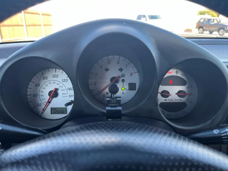 2002 Toyota MR2 Spyder/MR-S - Image 18 of 20