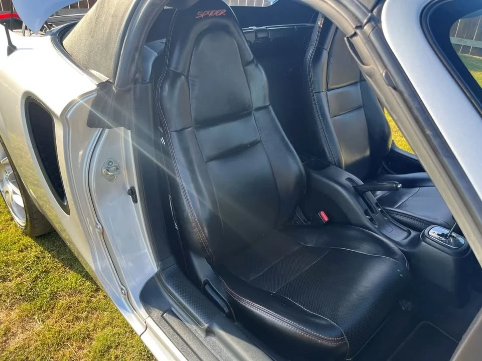 2002 Toyota MR2 Spyder/MR-S - Image 13 of 20