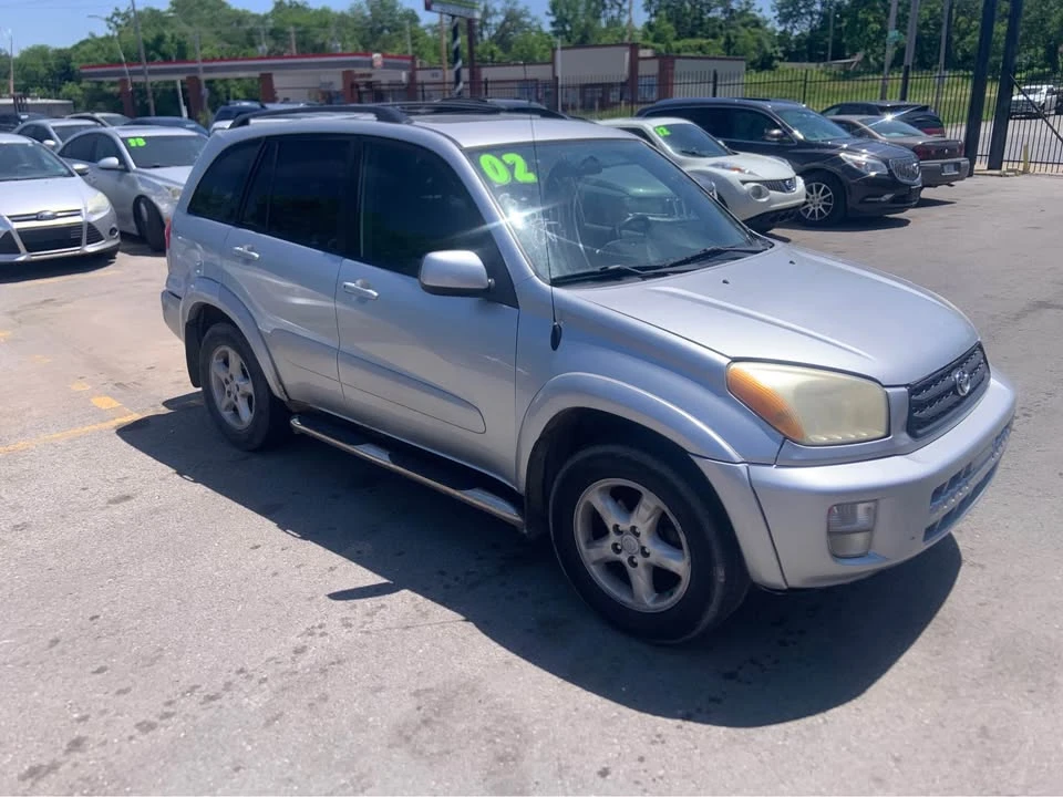 2002 Toyota RAV4 2nd Gen - Image 3 of 7