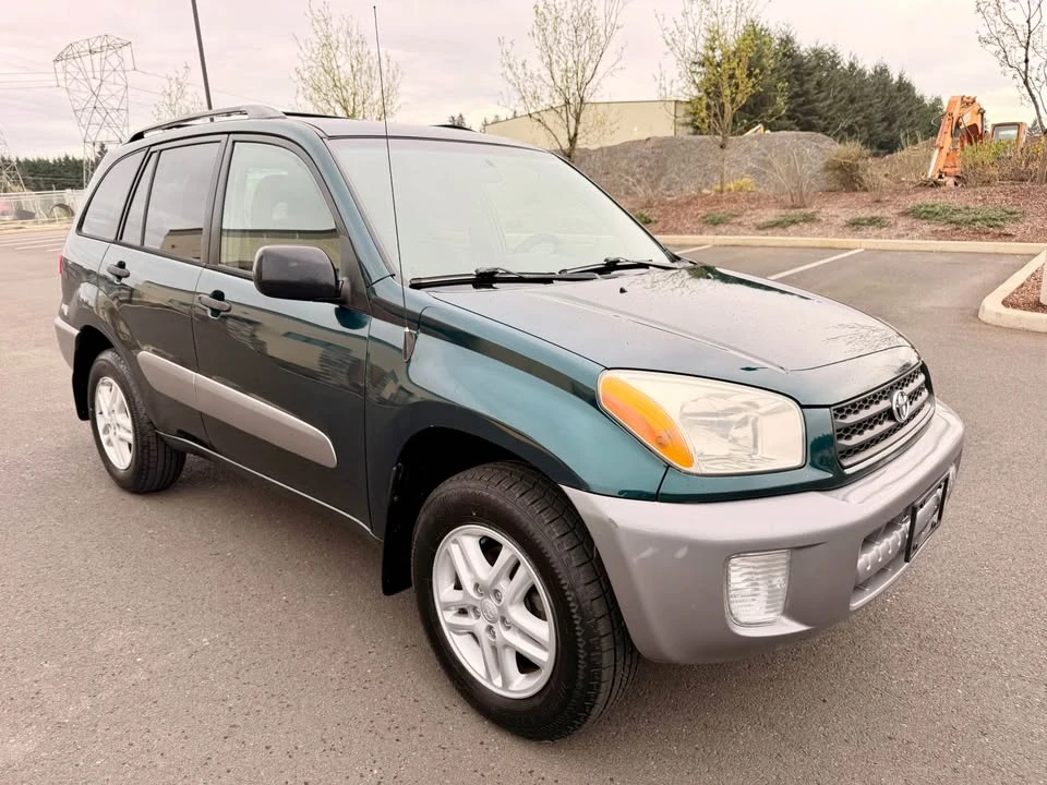 2002 Toyota RAV4 2nd Gen - Image 3 of 18