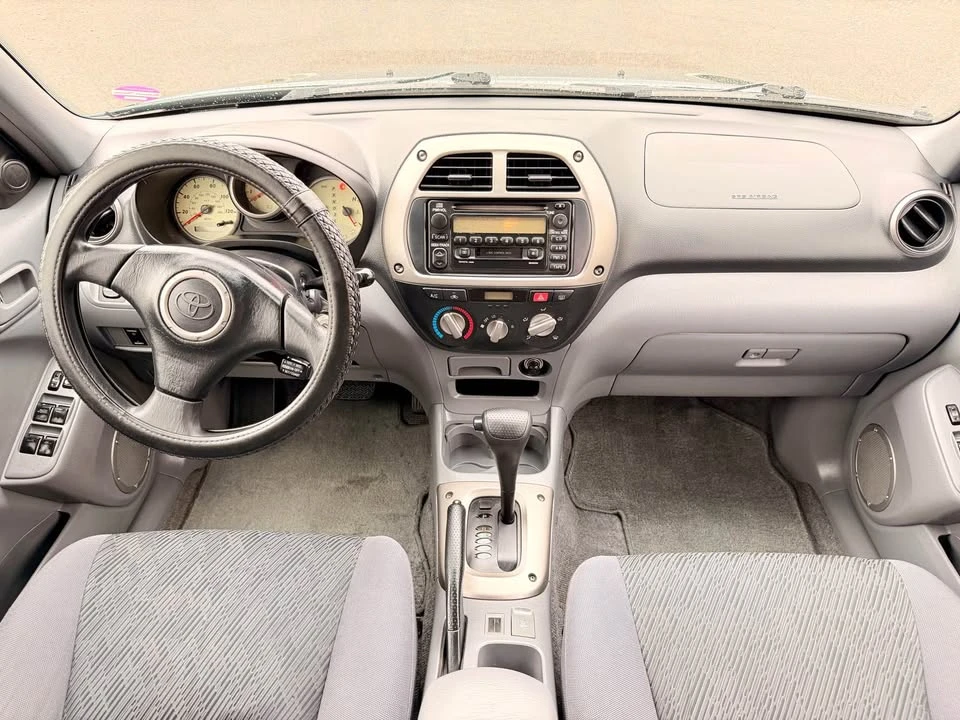 2002 Toyota RAV4 2nd Gen - Image 16 of 18