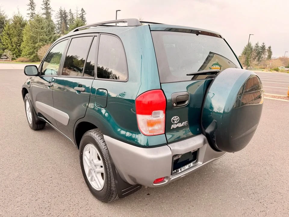 2002 Toyota RAV4 2nd Gen - Image 6 of 18
