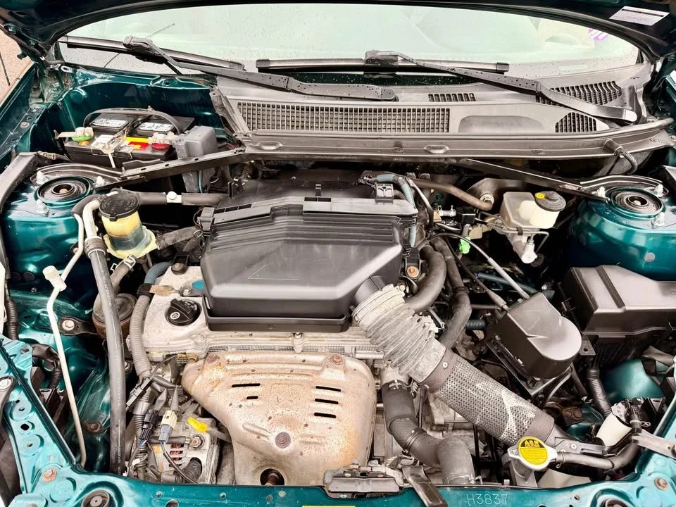 2002 Toyota RAV4 2nd Gen - Image 17 of 18