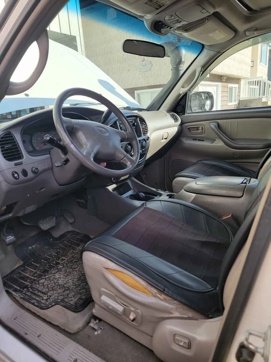 2002 Toyota Sequoia 1st Gen - Image 6 of 10