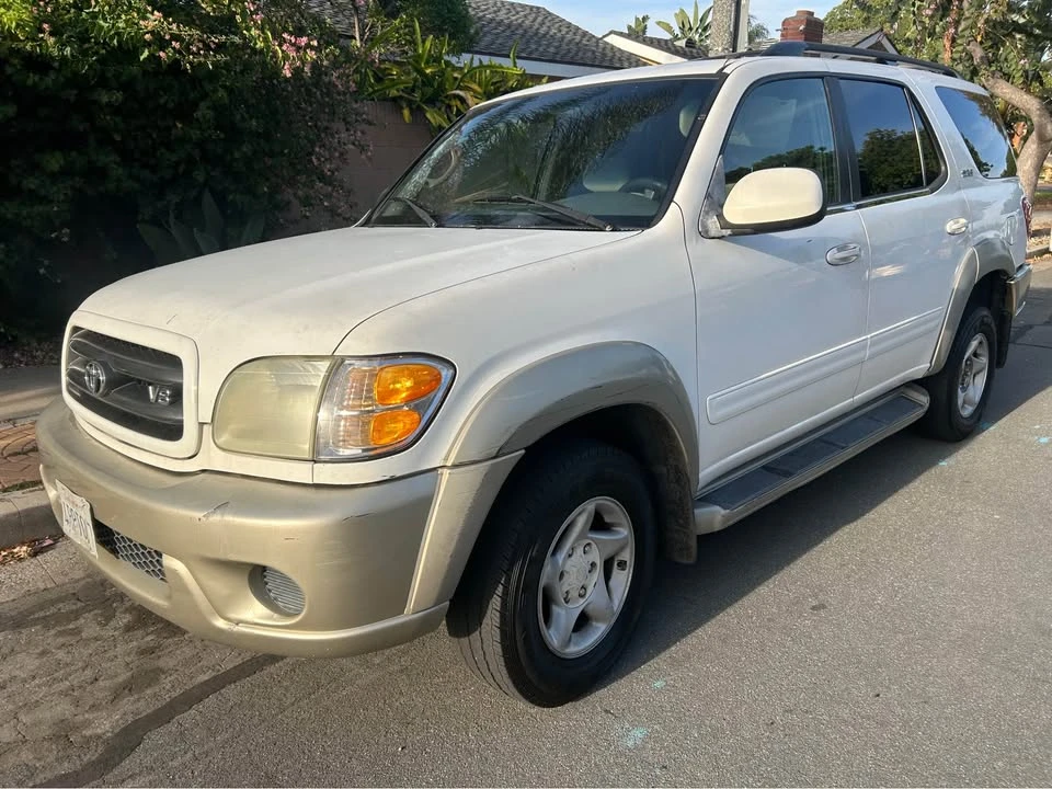 2002 Toyota Sequoia 1st Gen - Image 7 of 10