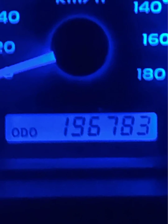 2002 Toyota Sequoia 1st Gen - Image 2 of 2