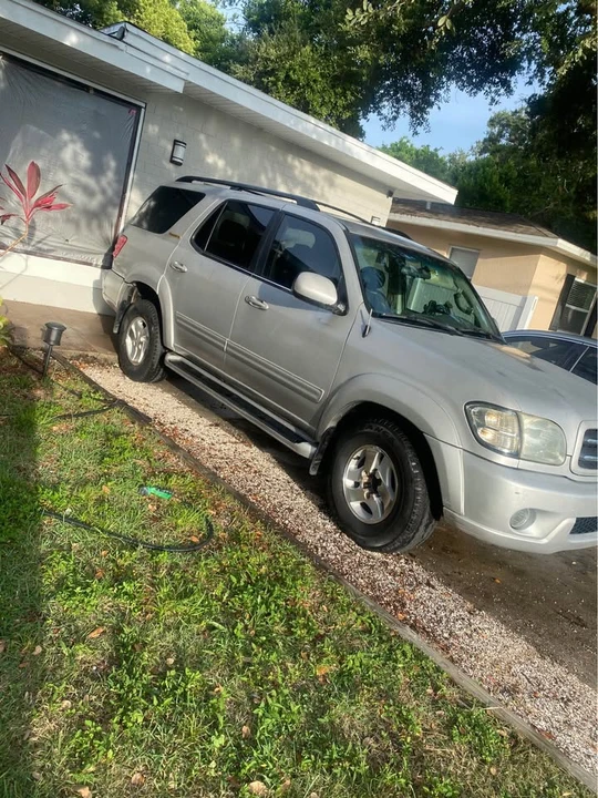 2002 Toyota Sequoia 1st Gen - Image 7 of 7