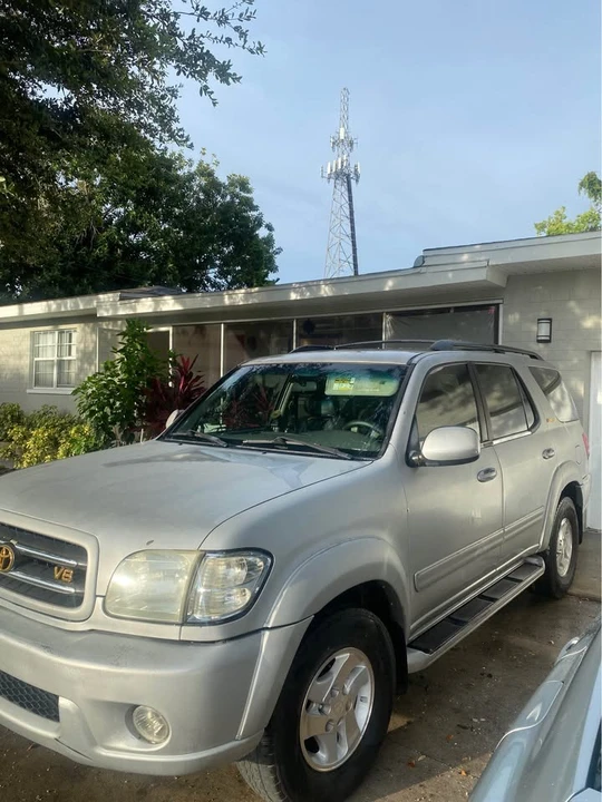 2002 Toyota Sequoia 1st Gen - Image 6 of 7