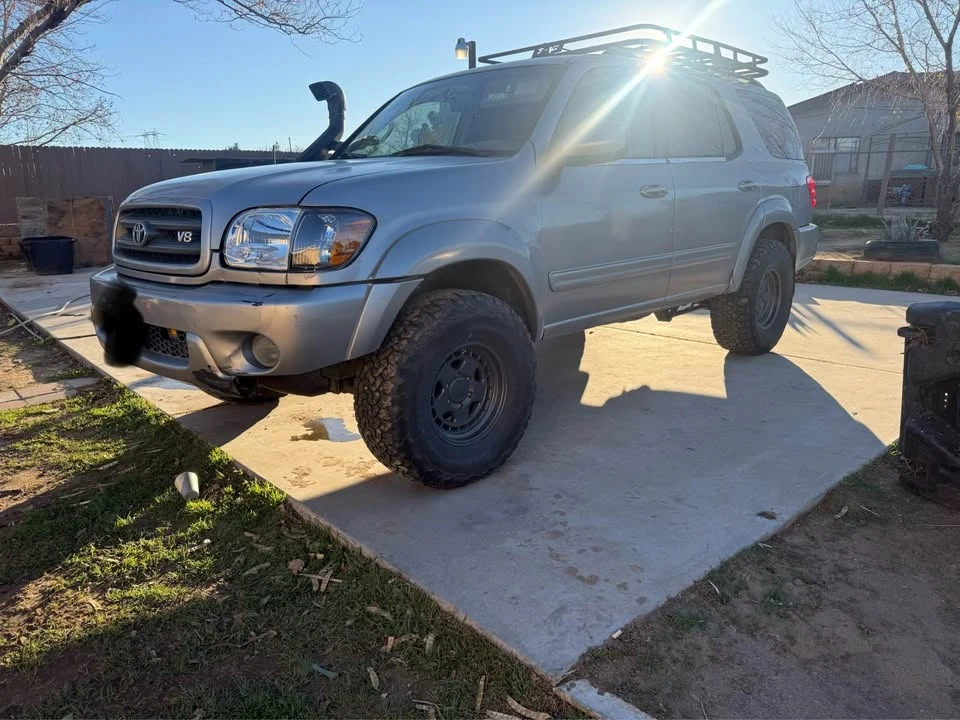 2002 Toyota Sequoia 1st Gen - Image 2 of 10