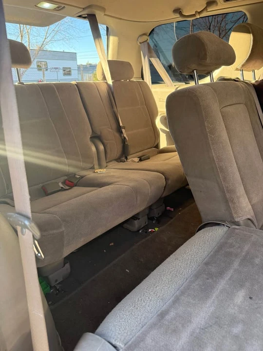 2002 Toyota Sequoia 1st Gen - Image 9 of 10