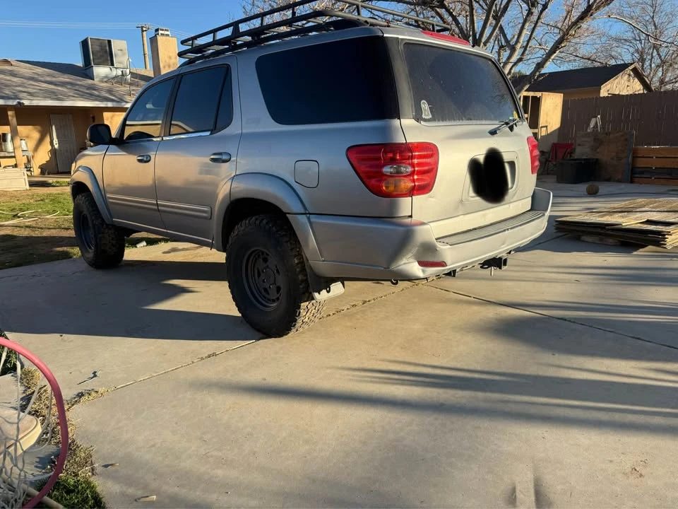 2002 Toyota Sequoia 1st Gen - Image 3 of 10