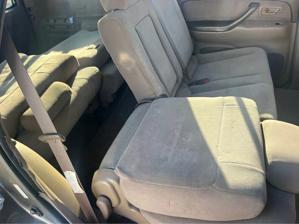 2002 Toyota Sequoia 1st Gen - Image 4 of 5