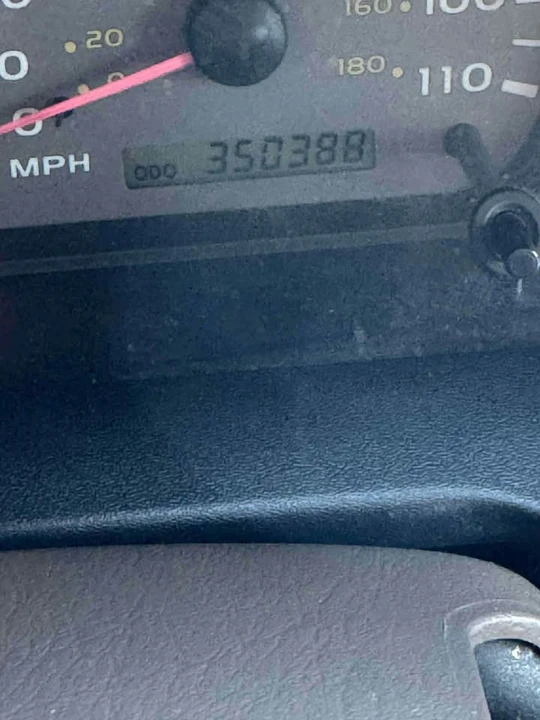 2002 Toyota Sequoia 1st Gen - Image 9 of 9
