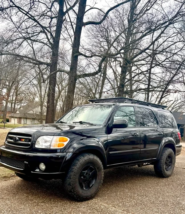 2002 Toyota Sequoia 1st Gen - Image 3 of 10