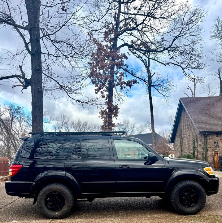 2002 Toyota Sequoia 1st Gen - Image 4 of 10