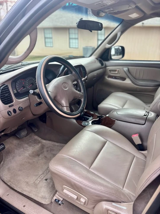 2002 Toyota Sequoia 1st Gen - Image 6 of 10